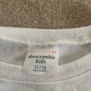 Abercrombie girls white tee soft material bubble sleeve size 11-12